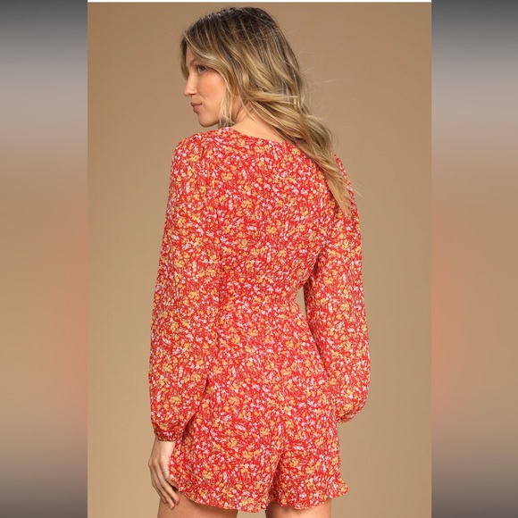 Lush NWT Playing at Perfect Red Floral Balloon Long Sleeve Romper Cut Out, L - Picture 2 of 15